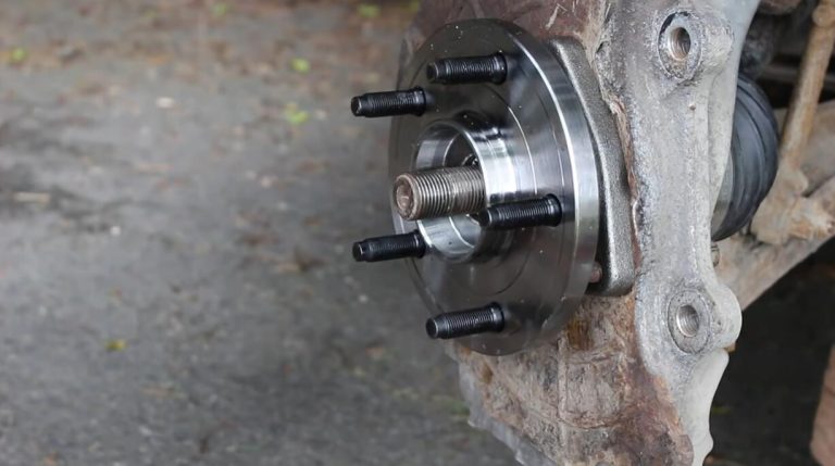 A new wheel hub bearing